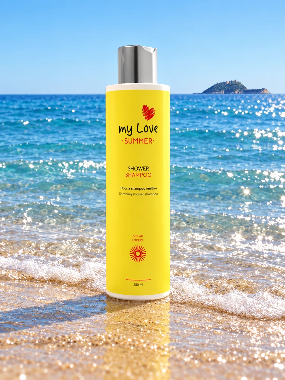 myLove Shower Shampoo, emballage original devant la mer d’Alassio et l’île de Gallinara